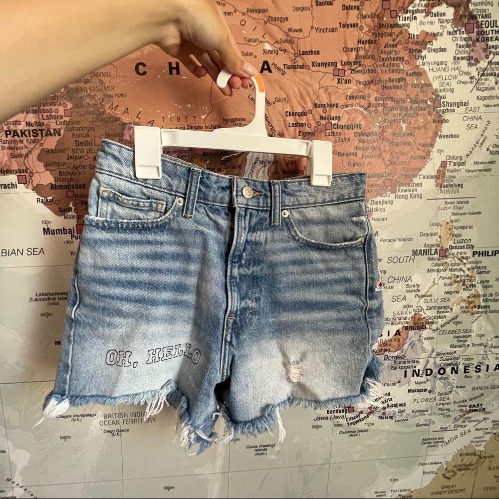 LUCKY BRAND SHORTS WITH PATCHES